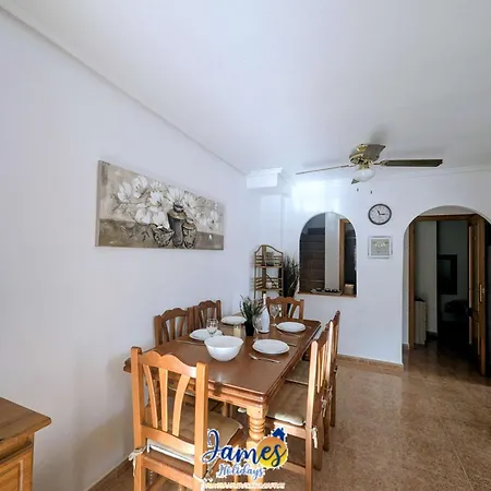 Casa vacanze 3-bed Dream Hills Townhouse With Com Pool Dh547