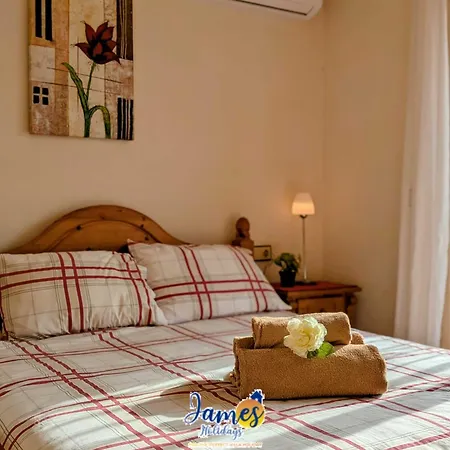 Casa vacanze 3-bed Dream Hills Townhouse With Com Pool Dh547